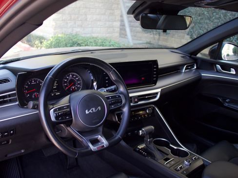 Used 2022 Kia K5 GT-Line AWD/4WD image 10