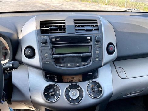 Used 2008 Toyota RAV4 Limited AWD/4WD image 17