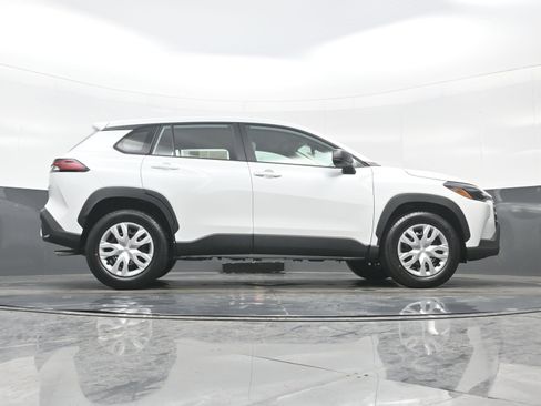 Used 2026 Toyota Corolla Cross L image 31