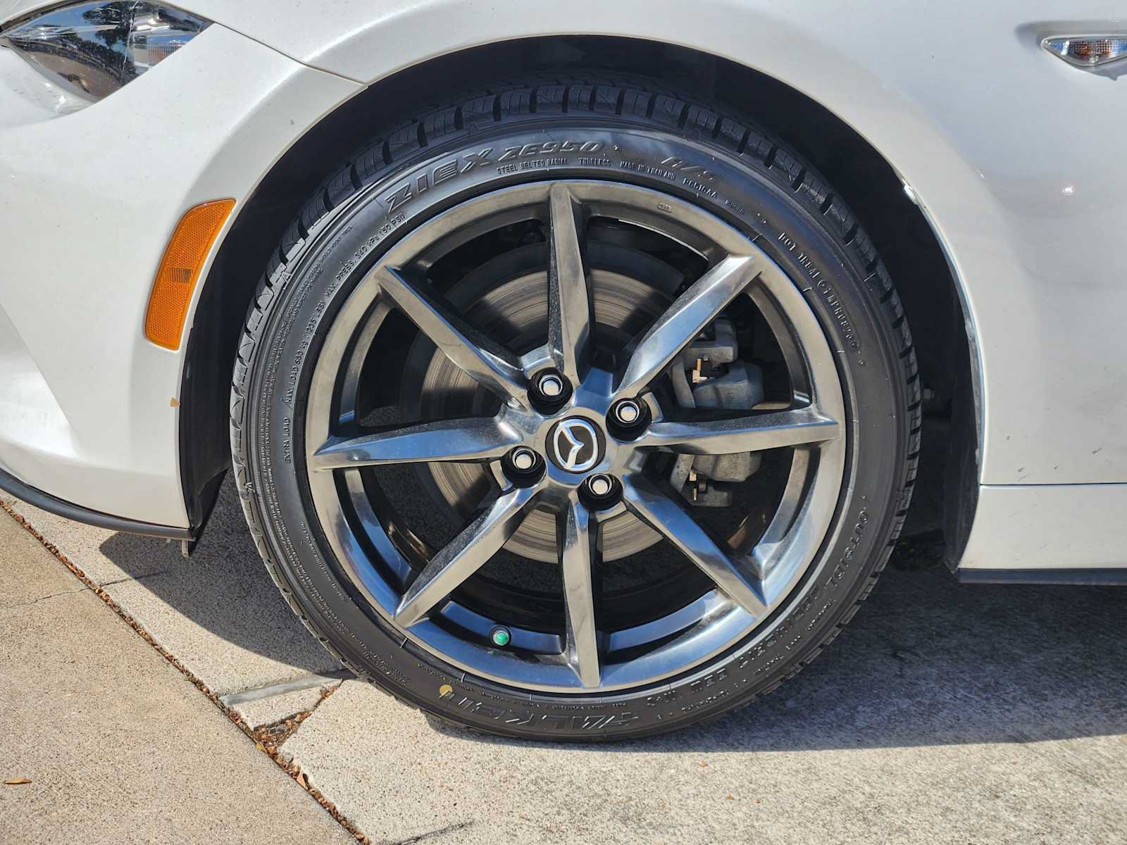 Used 2019 MAZDA MX-5 Miata RF Grand Touring RWD image 11