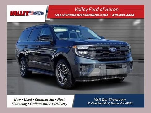New 2026 Ford Expedition Active image 1