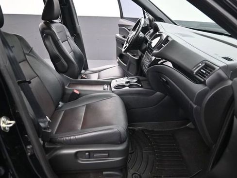 Certified 2020 Honda Pilot Black Edition image 27
