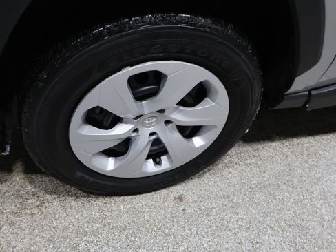 Used 2025 Toyota RAV4 LE image 9