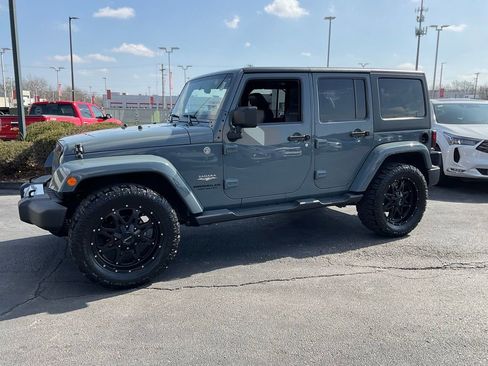Used 2014 Jeep Wrangler Unlimited Sahara w/ Connectivity Group image 3