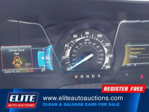 Used 2018 Ford Fusion SE w/ Fusion SE Technology Package image 14