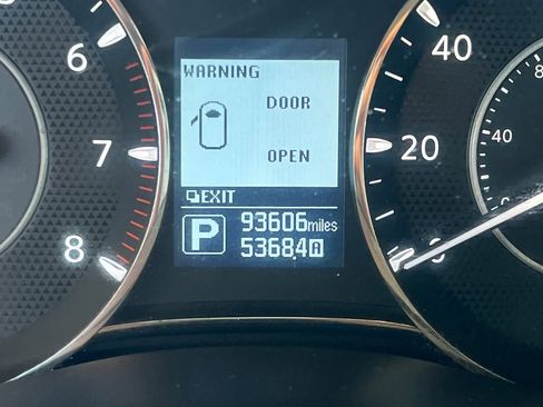 Used 2018 Nissan Armada SL w/ Moonroof Package AWD/4WD image 25