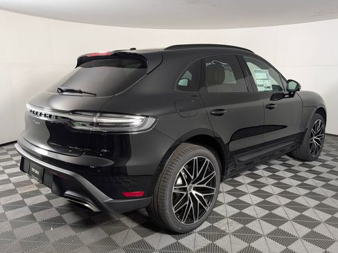New 2026 Porsche Macan AWD/4WD image 7