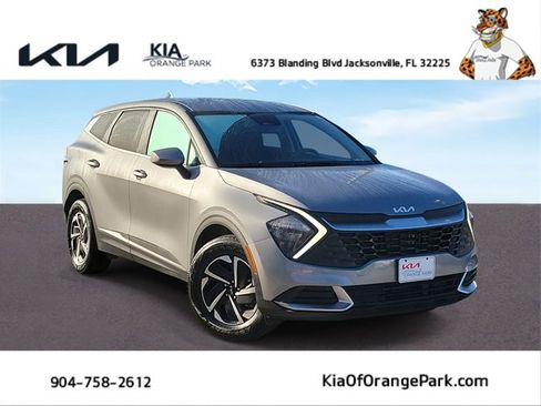 Used 2023 Kia Sportage LX image 1