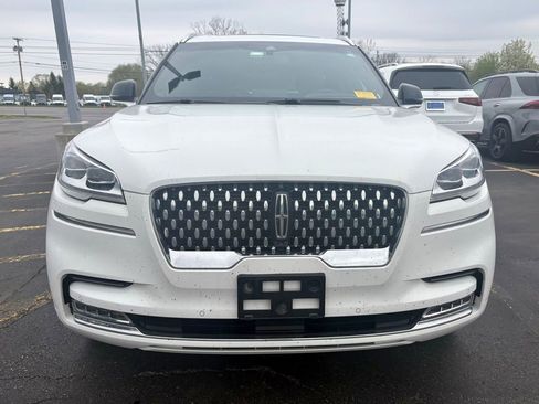 Used 2023 Lincoln Aviator Black Label w/ Dynamic Handling Package AWD/4WD image 2