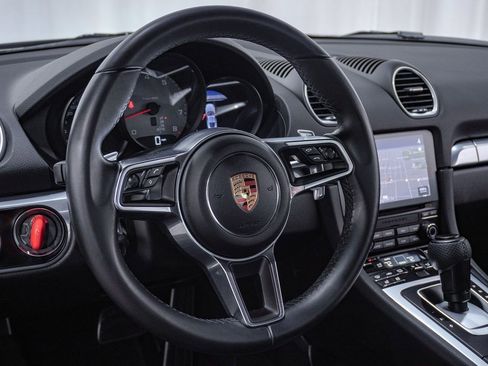 Used 2017 Porsche 718 Cayman S image 21