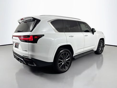 Used 2023 Lexus LX 600 F Sport image 7