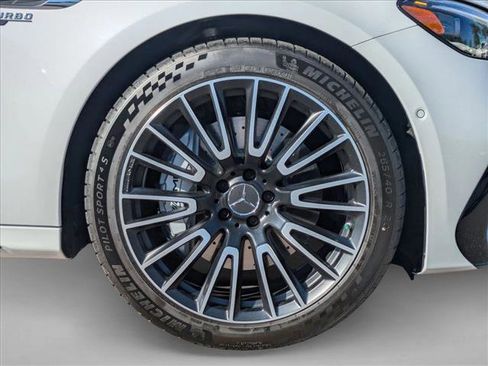 New 2026 Mercedes-Benz E 53 AMG e 4MATIC Sedan image 9