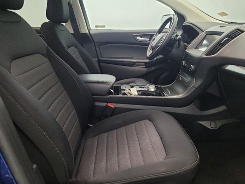 Used 2020 Ford Edge SE image 21