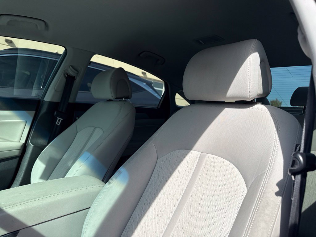 Used 2016 Hyundai Sonata SE FWD image 17