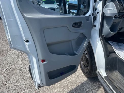 Used 2015 Ford Transit 250 148 Medium Roof RWD image 10