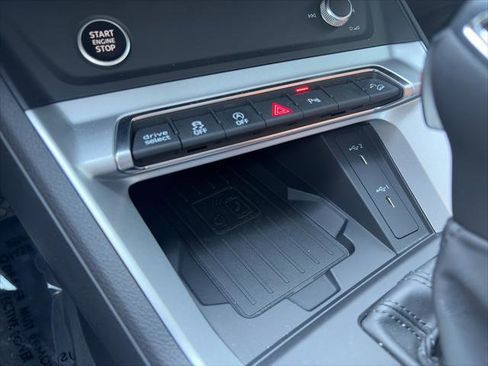 Certified 2025 Audi Q3 2.0T Premium Plus w/ Premium Plus Package image 30