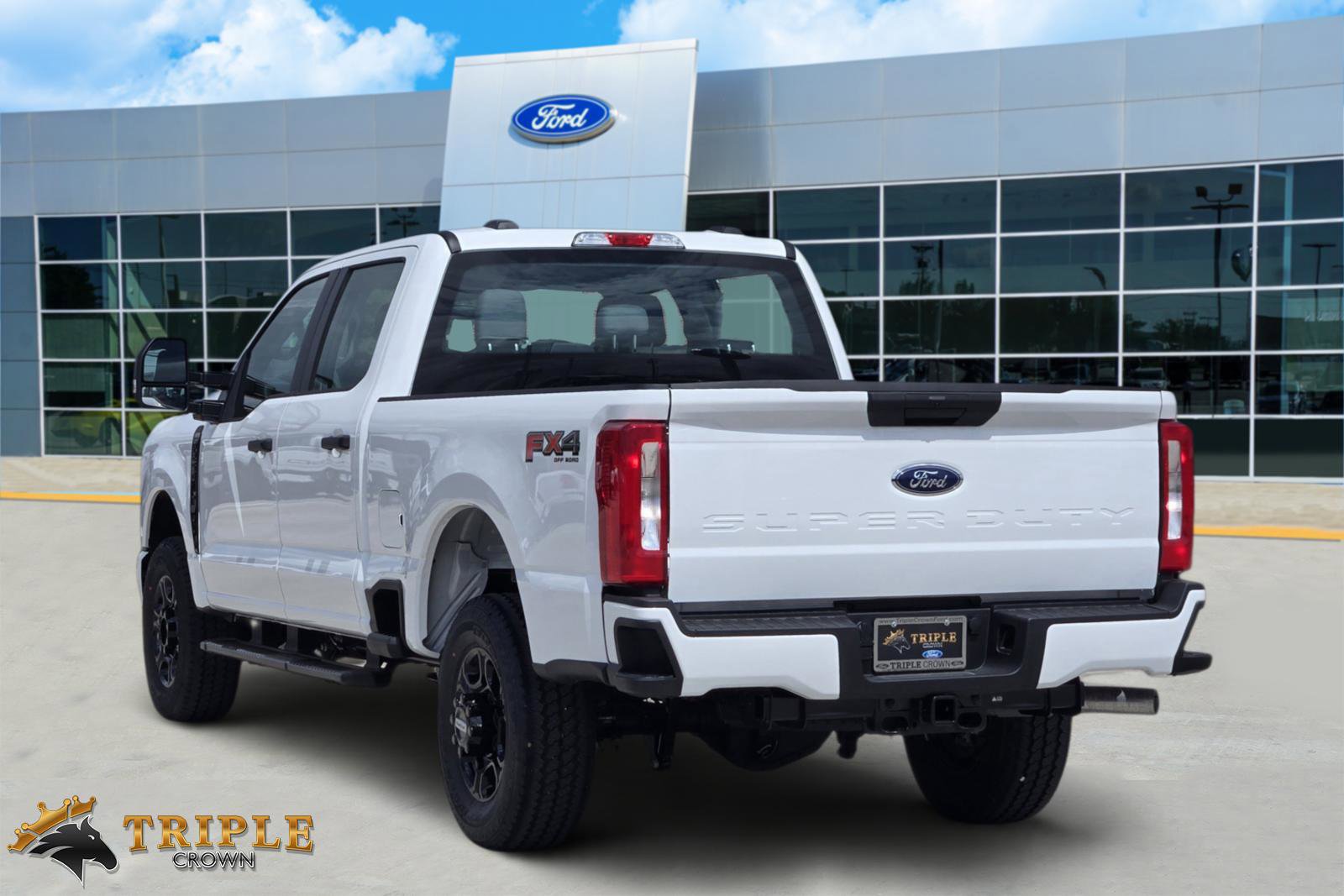 New 2026 Ford F350 Lariat w/ Black Appearance Package AWD/4WD image 4