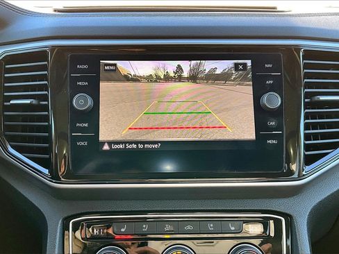 Used 2021 Volkswagen Atlas SEL Premium image 14