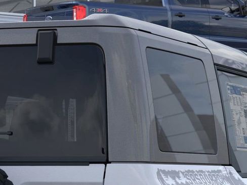 New 2026 Ford Bronco Badlands image 25