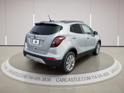 Used 2018 Buick Encore Preferred FWD image 2