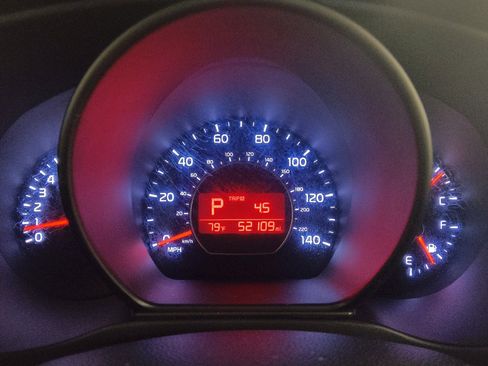Used 2019 Kia Soul + FWD image 23