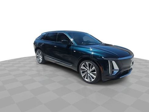 New 2025 Cadillac Lyriq Luxury w/ Nappa Leather Package RWD image 2