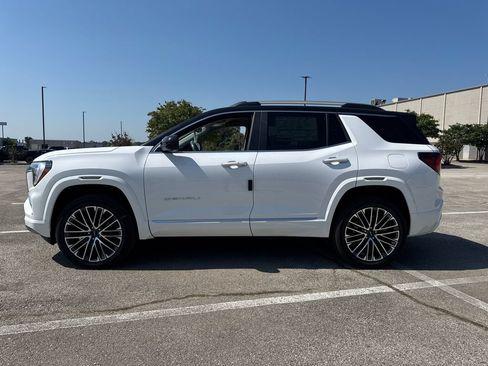 New 2027 GMC Terrain Denali w/ LPO, Floor Liner Package AWD/4WD image 3