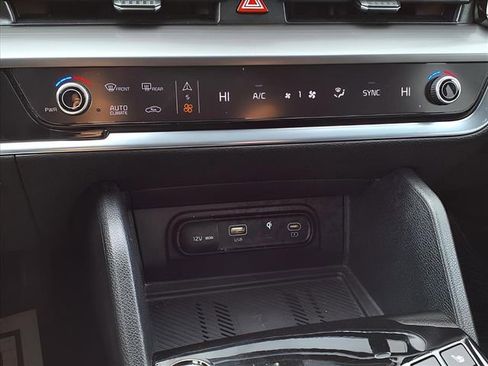 Used 2023 Kia Sportage EX image 20