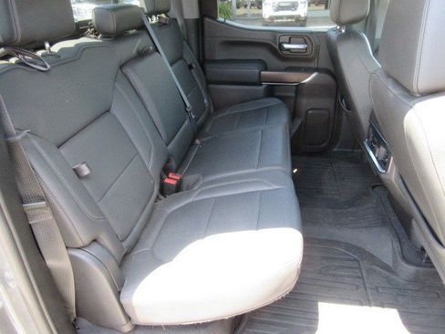 Used 2022 GMC Sierra 1500 SLT w/ SLT Premium Package AWD/4WD image 14