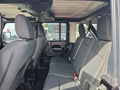 Used 2024 Jeep Wrangler Sport S image 14
