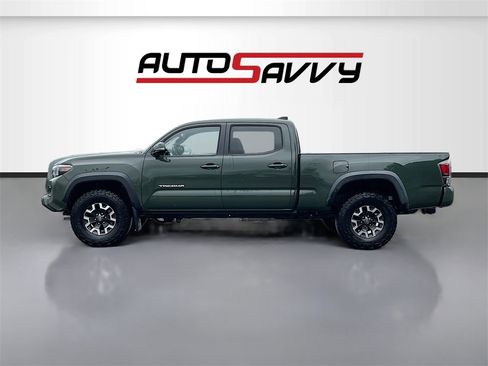 Used 2022 Toyota Tacoma TRD Off-Road w/ TRD Premium Off Road Package image 4