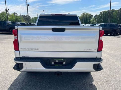 Used 2022 Chevrolet Silverado 1500 Custom AWD/4WD image 7