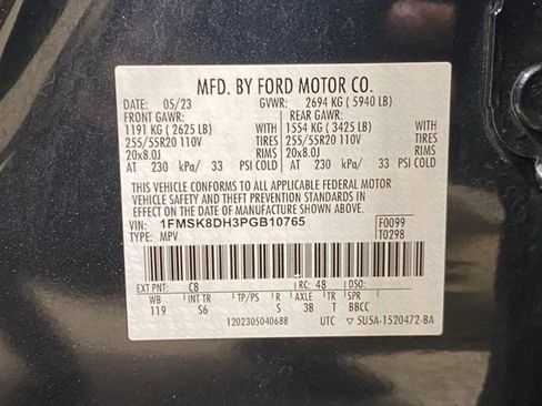 Certified 2023 Ford Explorer XLT w/ Equipment Group 202A AWD/4WD image 31