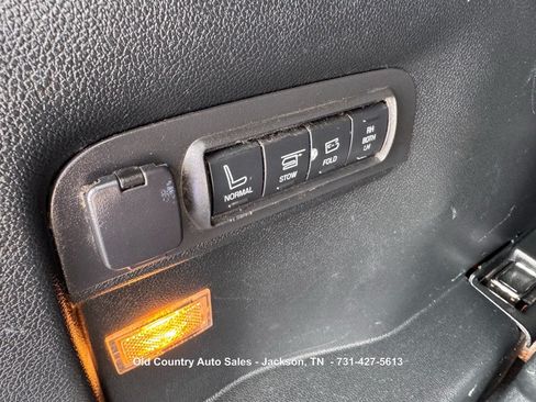 Used 2019 Ford Explorer Sport AWD/4WD image 12