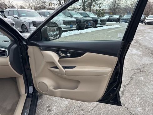 Used 2014 Nissan Rogue SL w/ SL Premium Package image 34