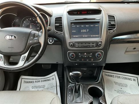 Used 2014 Kia Sorento SX w/ 3rd Row Package FWD image 18