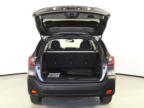 Certified 2025 Subaru Outback Premium image 10