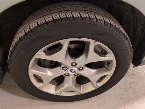 Used 2017 Subaru Forester 2.5i Touring w/ Popular Package #2 image 2