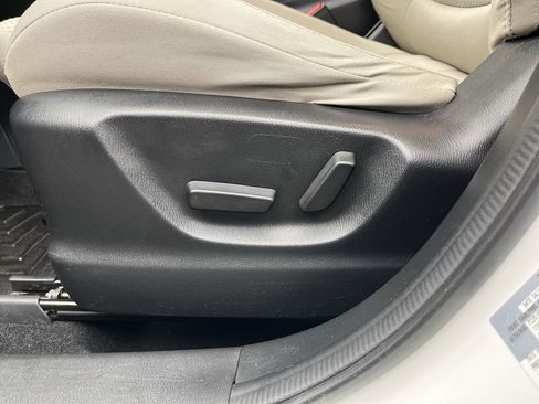 Used 2016 MAZDA CX-5 Touring image 9