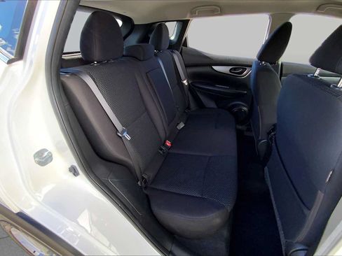 Used 2017 Nissan Rogue Sport S w/ S Appearance Package AWD/4WD image 18