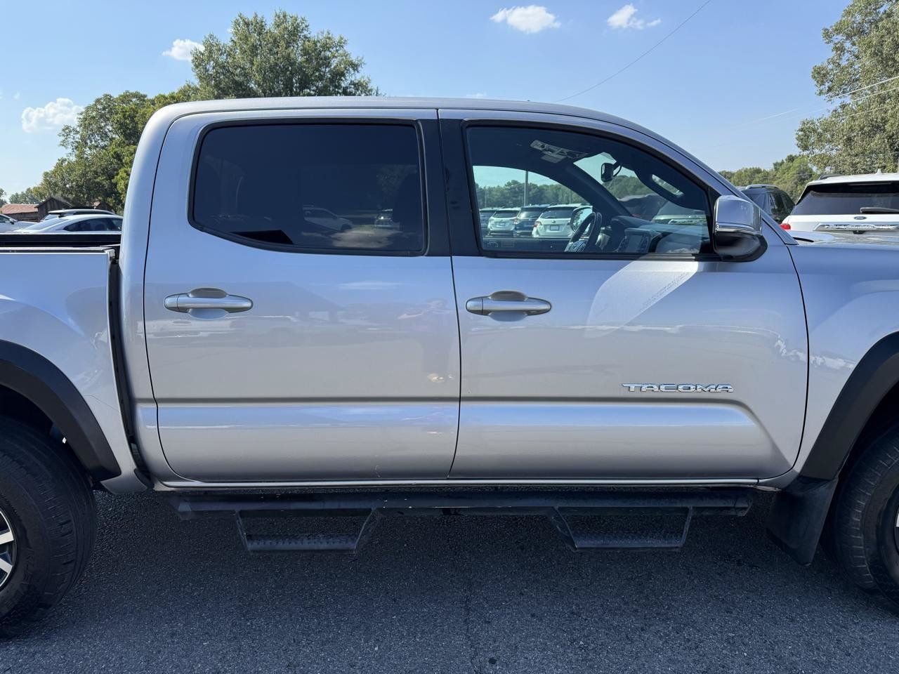 Used 2020 Toyota Tacoma TRD Off-Road w/ Technology Package AWD/4WD image 39