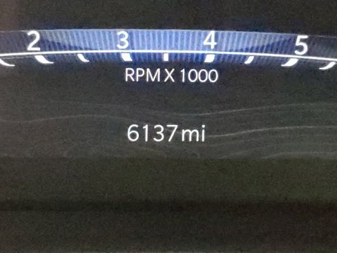 Used 2025 Jeep Grand Cherokee Altitude image 32