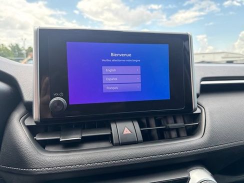 Used 2023 Toyota RAV4 LE FWD image 32