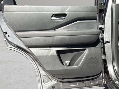 New 2026 Nissan Pathfinder SL AWD/4WD image 22