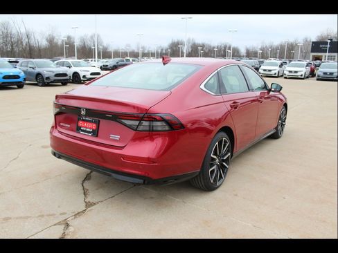 New 2026 Honda Accord Touring image 4