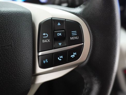 Used 2021 Ford Explorer XLT w/ Equipment Group 202A RWD image 10