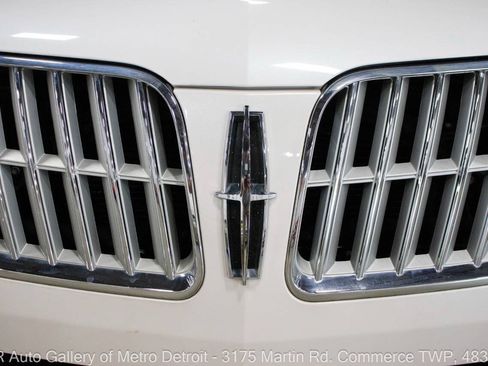 Used 2012 Lincoln MKZ FWD image 33
