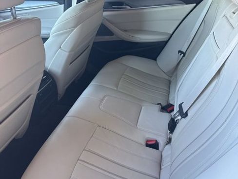 Used 2020 BMW M550i xDrive w/ Executive Package image 26