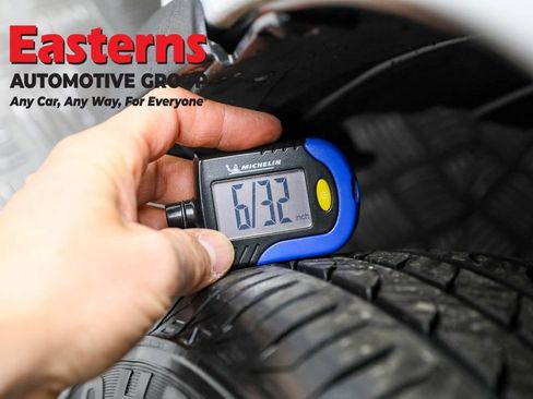 Used 2020 Nissan NV200 S image 27