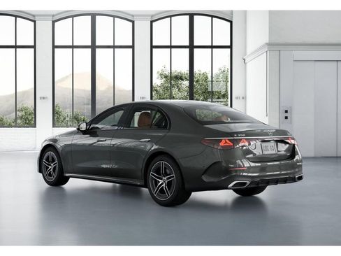 New 2026 Mercedes-Benz E 350 4MATIC Sedan image 29